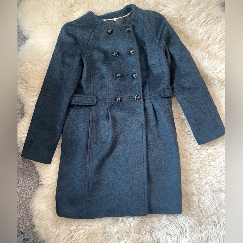 Beautiful Classic Banana Republic BluebCoat Size Medium NWOT